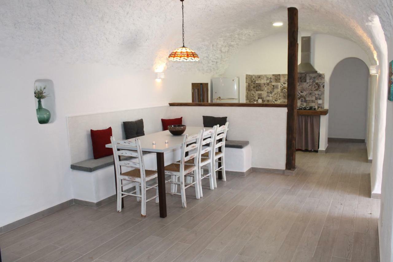 Cuevas Adonia Villa Freila Ngoại thất bức ảnh
